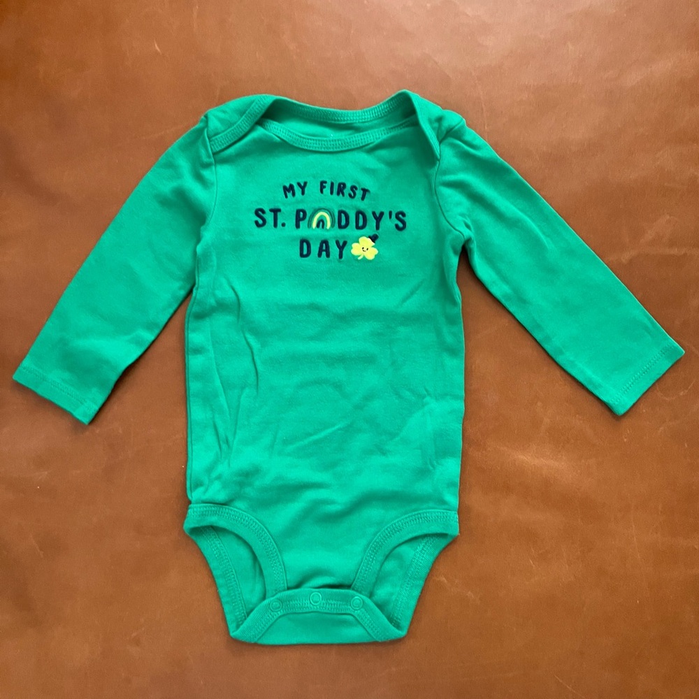 CARTERS St. Patrick’s Day Green Bodysuit, 9mo